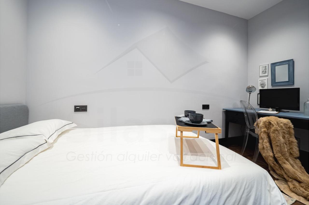 Chambre Noir Apartamento Oviedo Exterior photo
