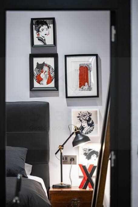 Chambre Noir Apartamento Oviedo Exterior photo